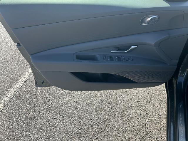 2024 Hyundai ELANTRA Vehicle Photo in Brunswick, GA 31525