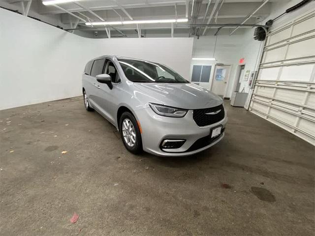 2023 Chrysler Pacifica Vehicle Photo in PORTLAND, OR 97225-3518