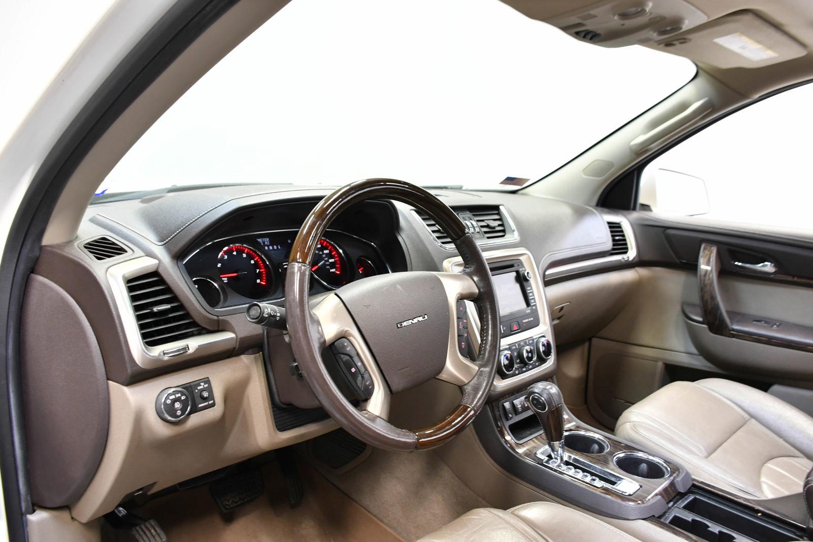 2013 GMC Acadia Vehicle Photo in DALLAS, TX 75235