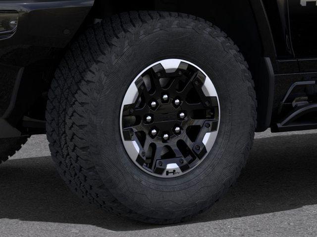 2024 GMC HUMMER EV Pickup Vehicle Photo in DANBURY, CT 06810-5034