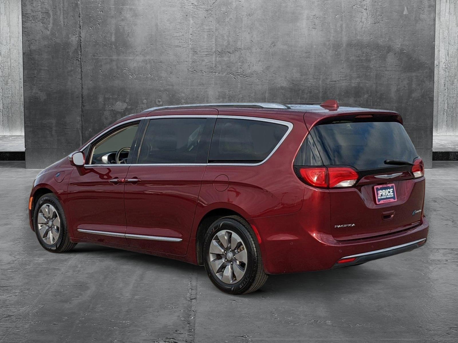 2017 Chrysler Pacifica Vehicle Photo in ORLANDO, FL 32808-7998