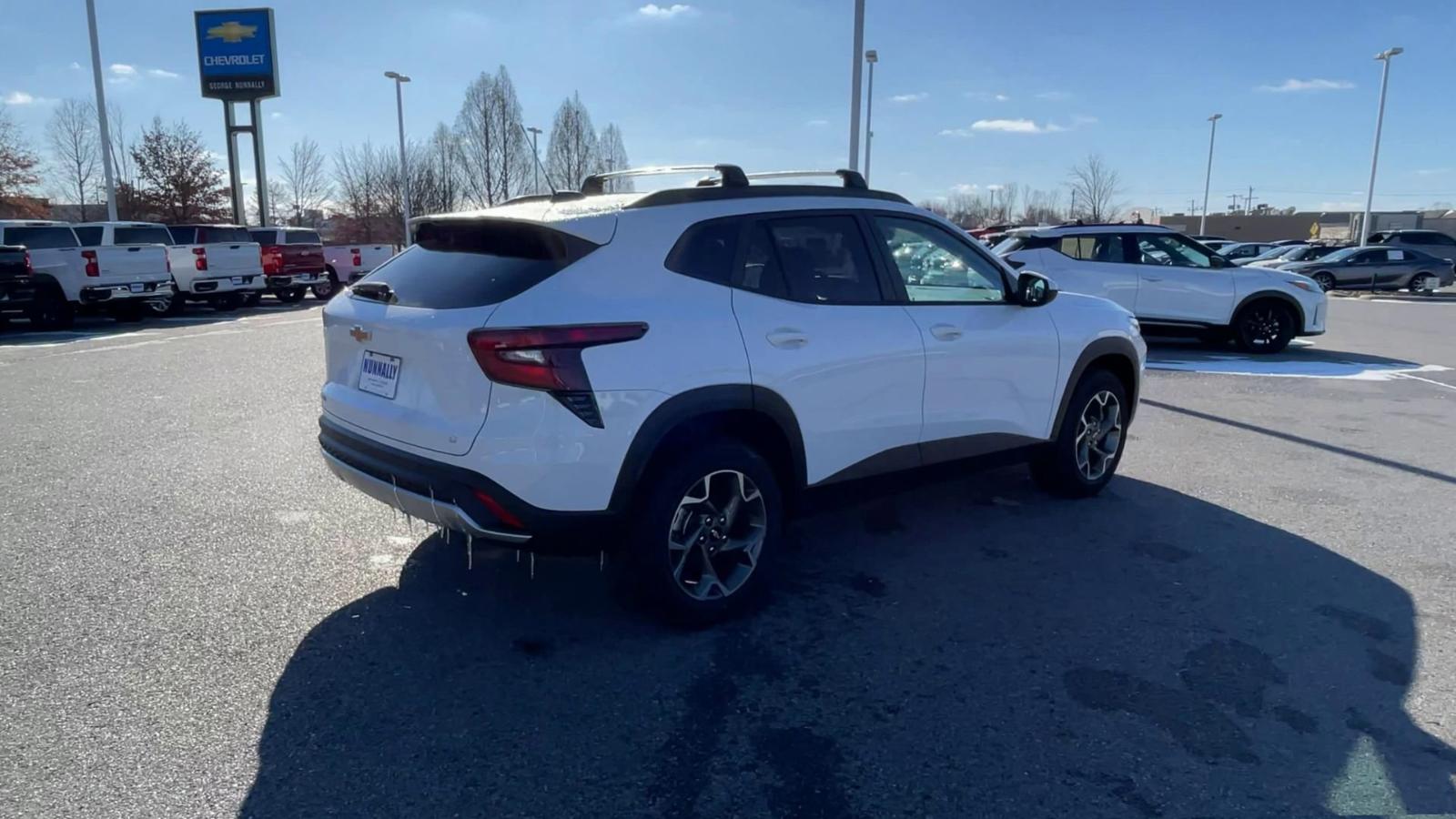 2025 Chevrolet Trax Vehicle Photo in BENTONVILLE, AR 72712-4322