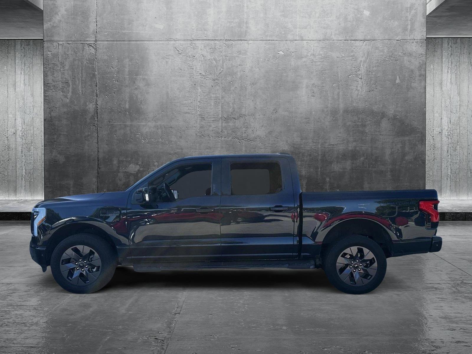 2022 Ford F-150 Lightning Vehicle Photo in Hollywood, FL 33021