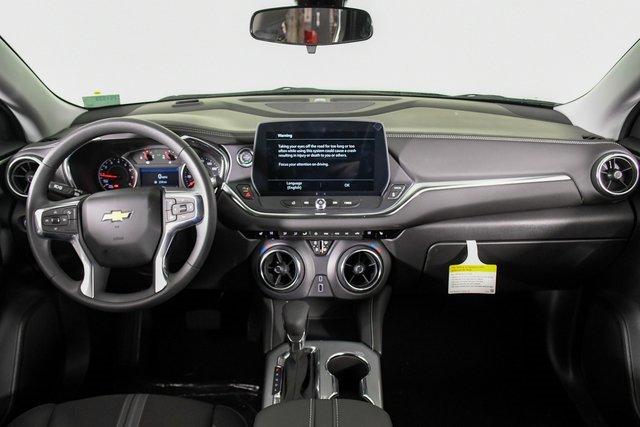 2025 Chevrolet Blazer Vehicle Photo in PUYALLUP, WA 98371-4149