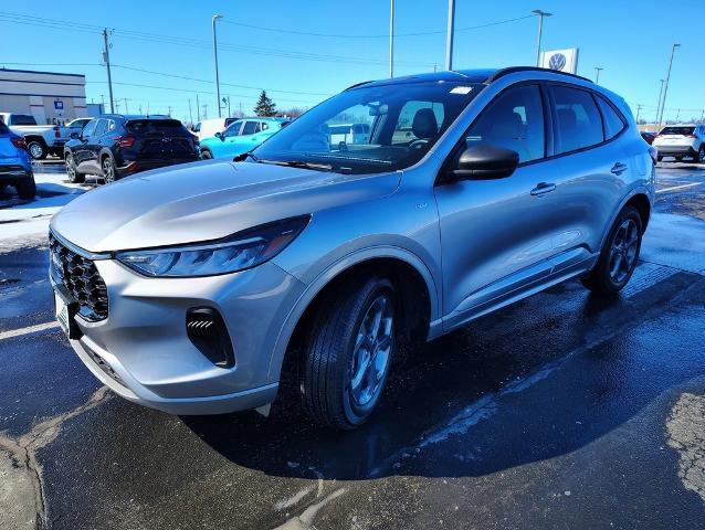 2023 Ford Escape Vehicle Photo in GREEN BAY, WI 54304-5303