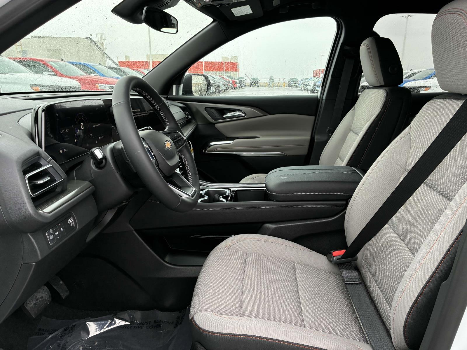 2025 Chevrolet Traverse Vehicle Photo in LOS ANGELES, CA 90007-3794