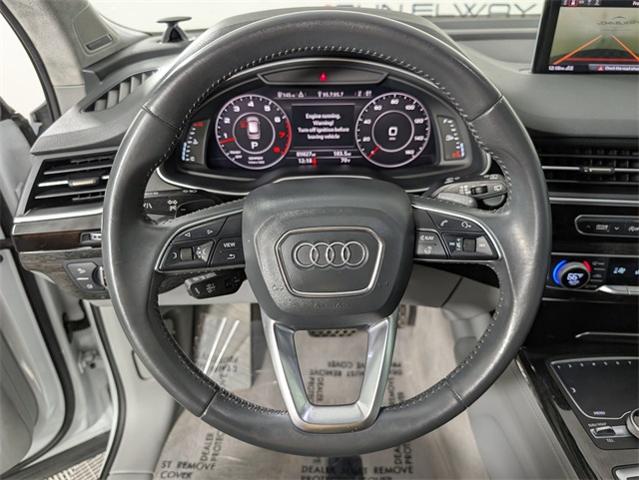 2017 Audi Q7 Vehicle Photo in ENGLEWOOD, CO 80113-6708