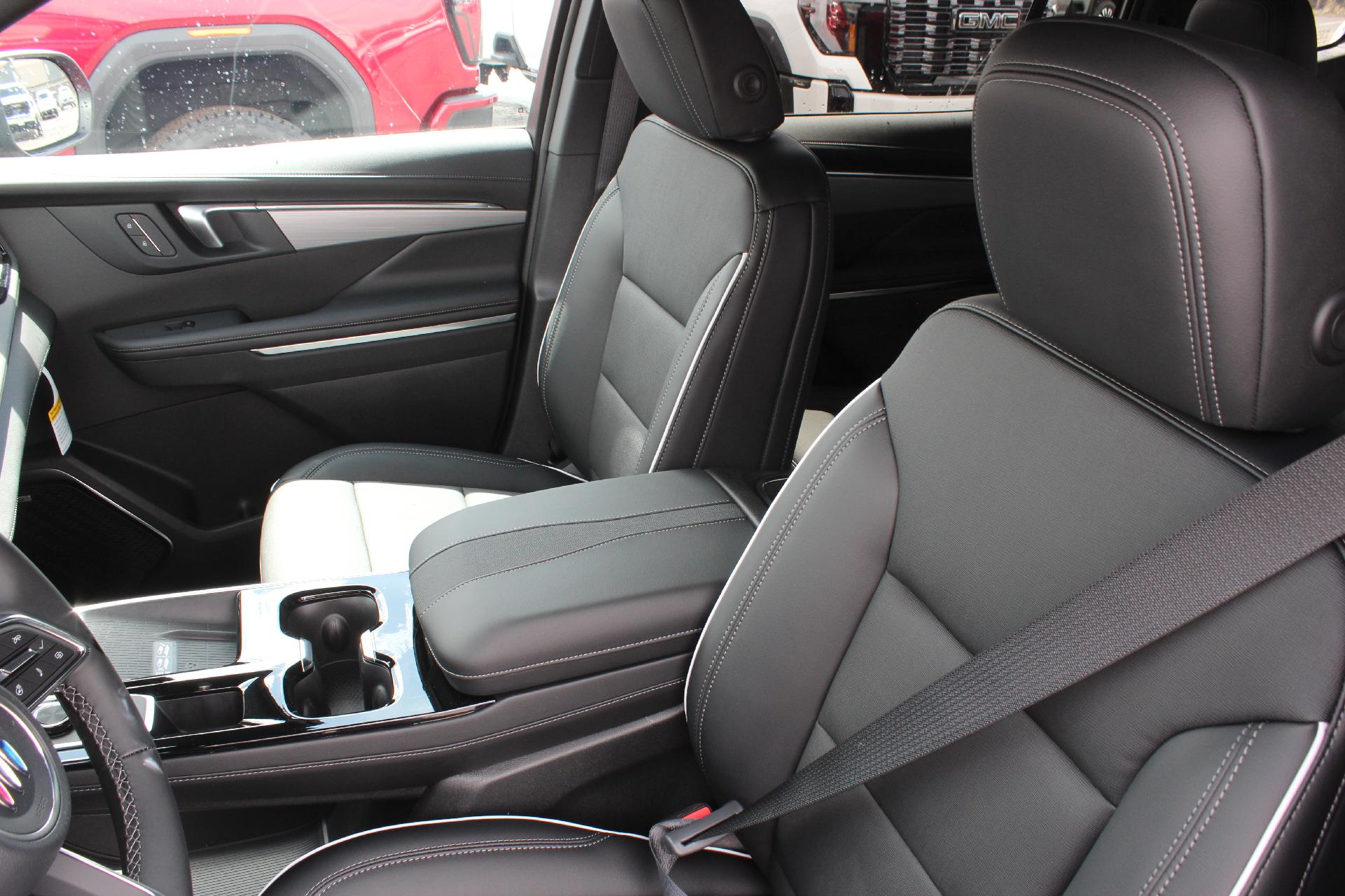 2025 Buick Enclave Vehicle Photo in AURORA, CO 80012-4011