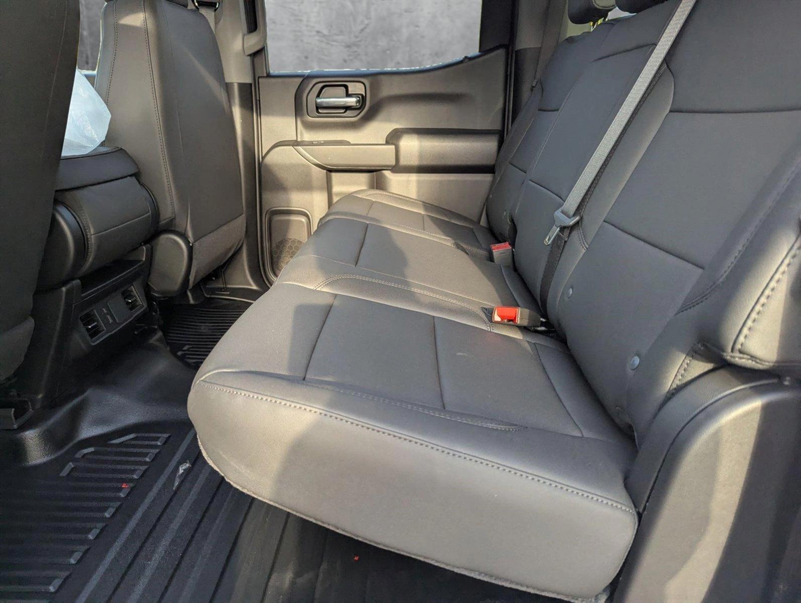 2025 Chevrolet Silverado 1500 Vehicle Photo in GREENACRES, FL 33463-3207