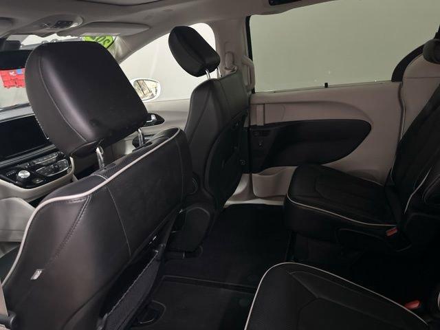 2022 Chrysler Pacifica Vehicle Photo in MEDINA, OH 44256-9631