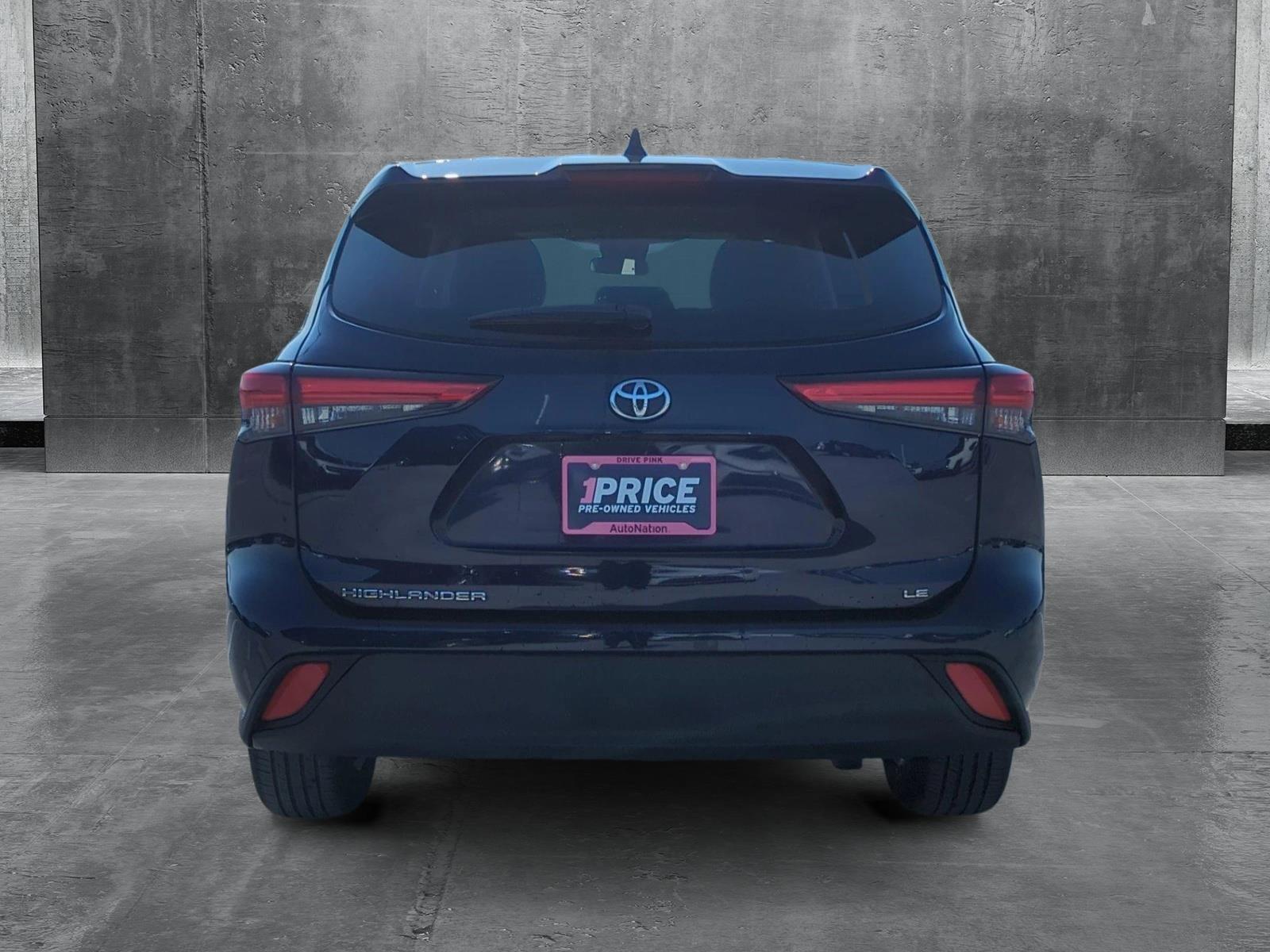 2022 Toyota Highlander Vehicle Photo in Ft. Myers, FL 33907