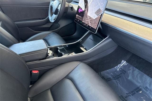 2020 Tesla Model 3 Vehicle Photo in ELK GROVE, CA 95757-8703