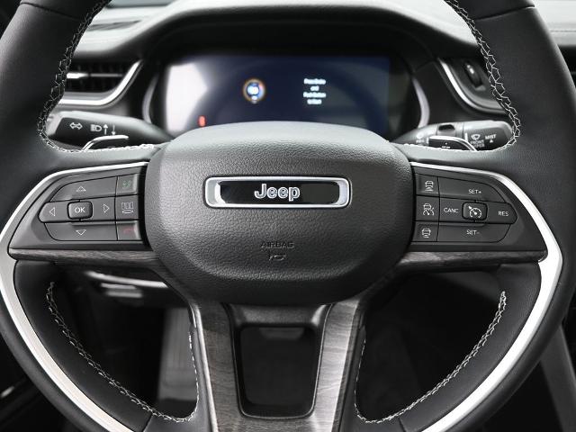 2024 Jeep Grand Cherokee Vehicle Photo in Cedar Rapids, IA 52402