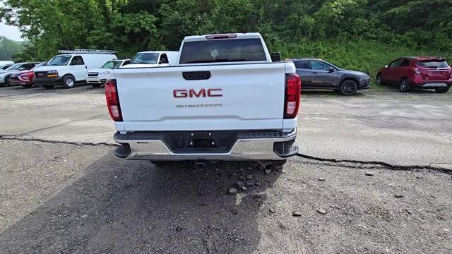 2024 GMC Sierra 2500 HD Vehicle Photo in Pleasant Hills, PA 15236