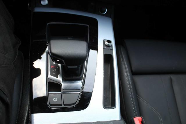 2024 Audi Q5 Vehicle Photo in HOUSTON, TX 77090