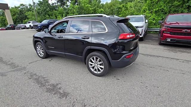 2018 Jeep Cherokee Vehicle Photo in Pleasant Hills, PA 15236