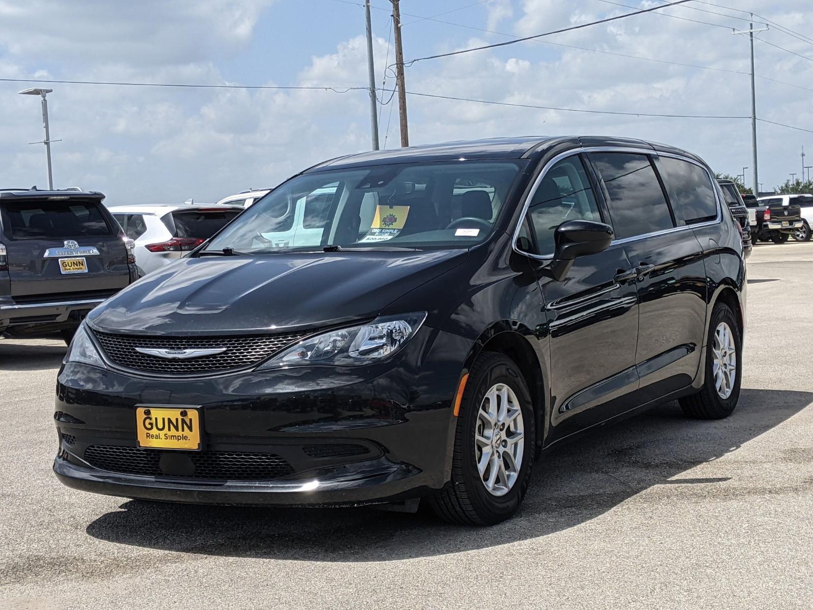 2023 Chrysler Voyager Vehicle Photo in Seguin, TX 78155