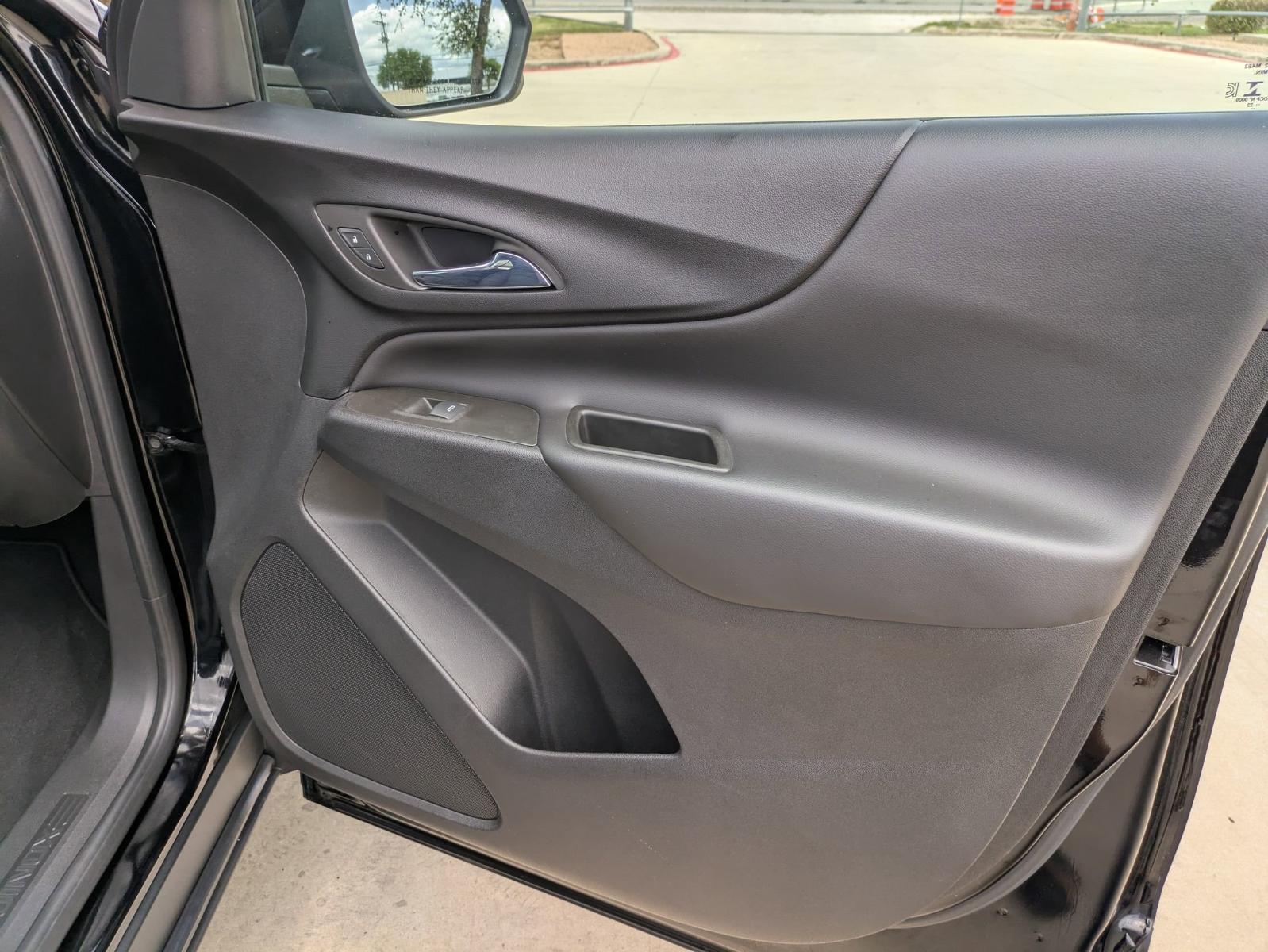 2022 Chevrolet Equinox Vehicle Photo in SELMA, TX 78154-1460