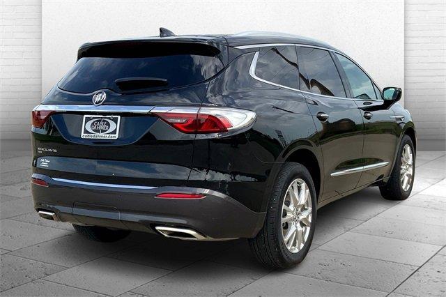 2023 Buick Enclave Vehicle Photo in TOPEKA, KS 66609-0000