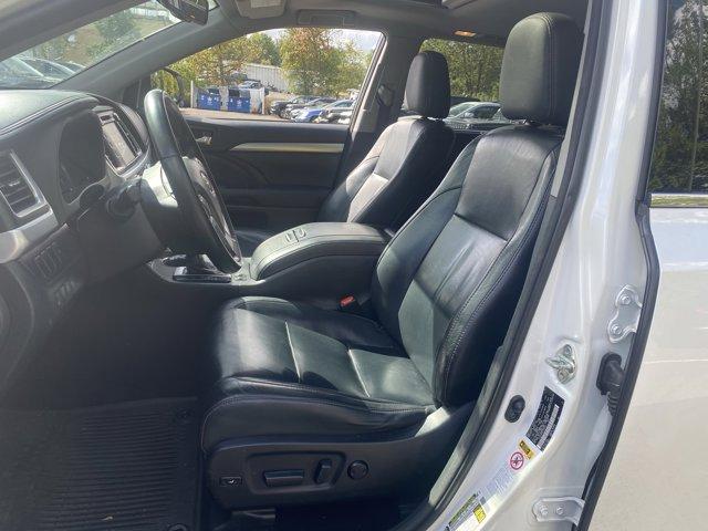 2015 Toyota Highlander Vehicle Photo in Doylsetown, PA 18901