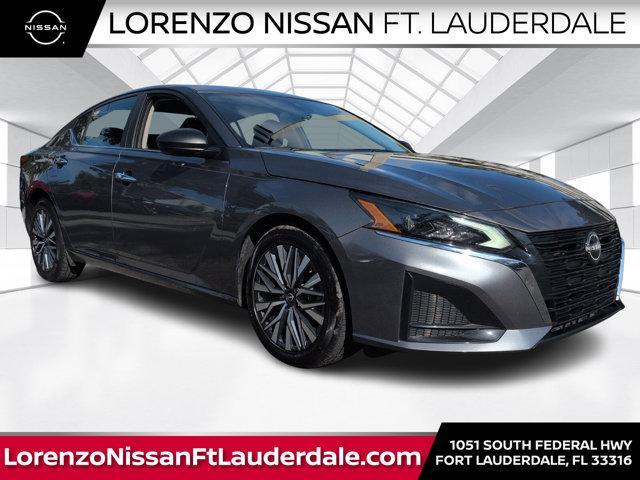 Gray (Gun Metallic) 2024 Nissan Altima 2.5 SV FWD Sedan Front-Wheel Drive Continuously Variable Transmission