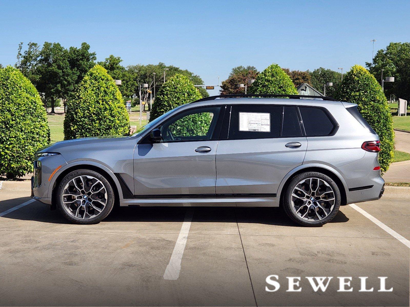 2025 BMW X7 M60i Vehicle Photo in PLANO, TX 75024