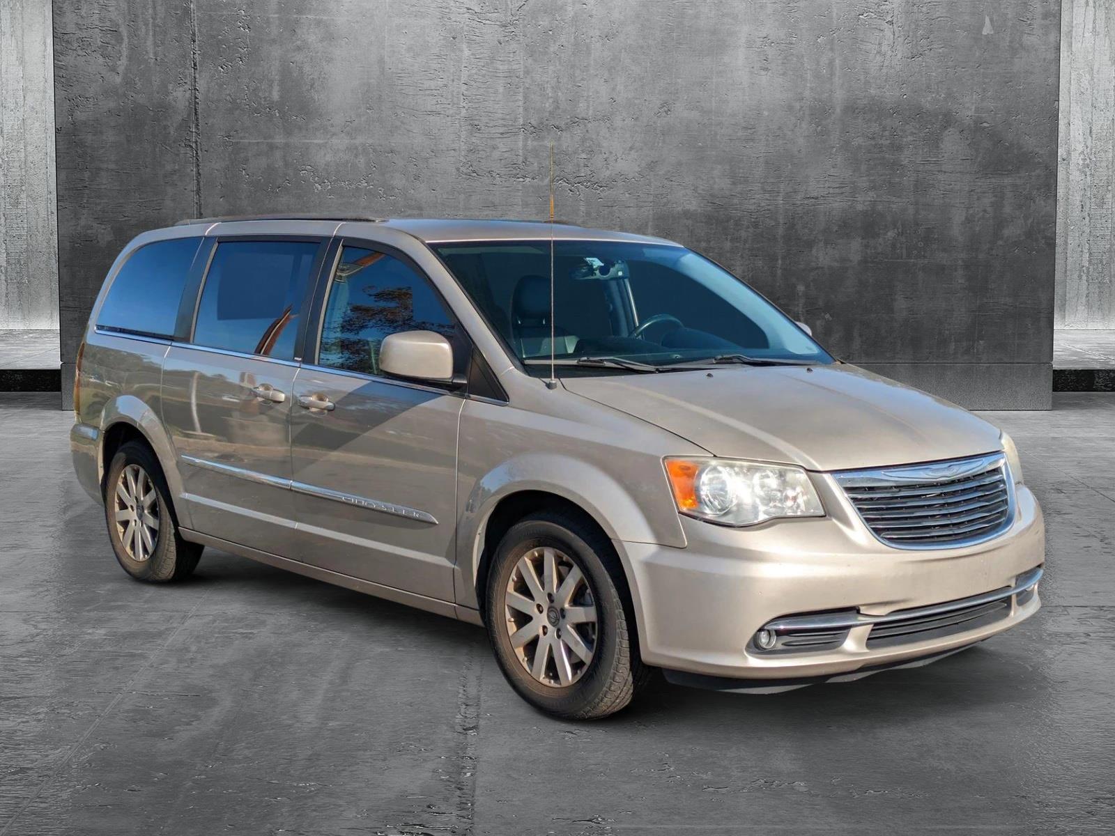 2013 Chrysler Town & Country Vehicle Photo in ORLANDO, FL 32812-3021