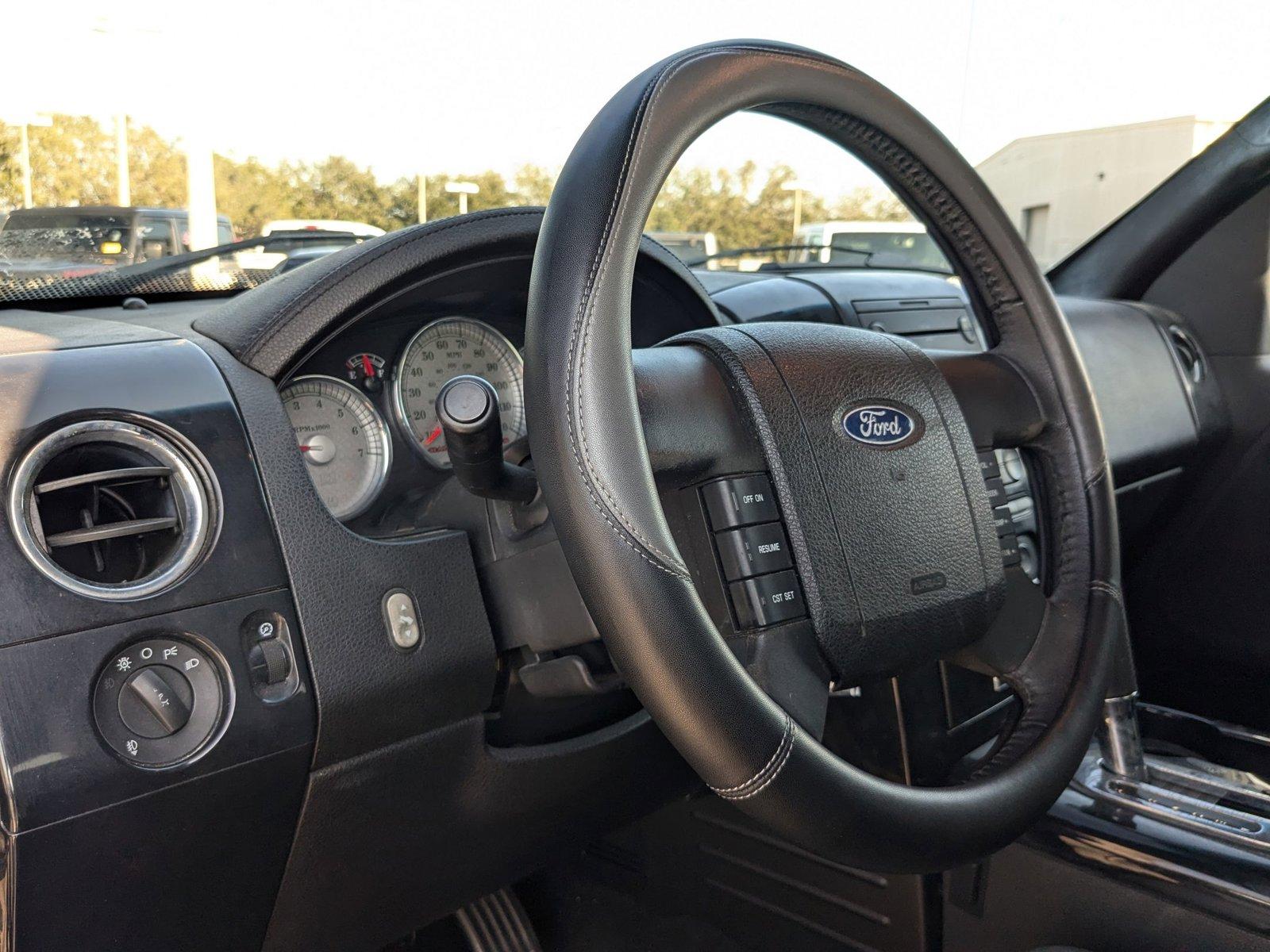 2007 Ford F-150 Vehicle Photo in St. Petersburg, FL 33713