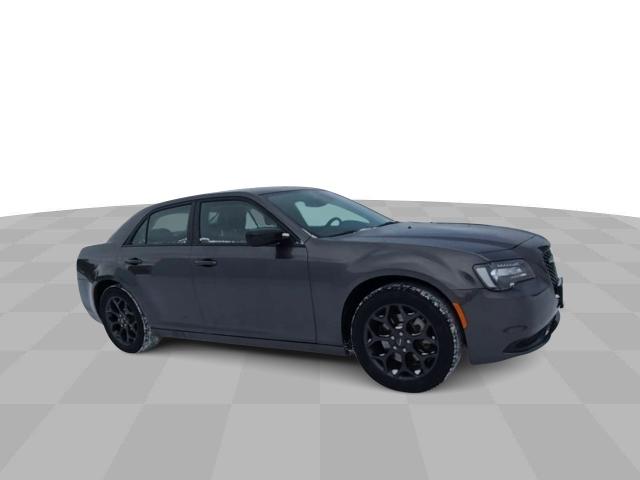 Used 2022 Chrysler 300 Touring with VIN 2C3CCARG1NH104255 for sale in Grand Rapids, Minnesota