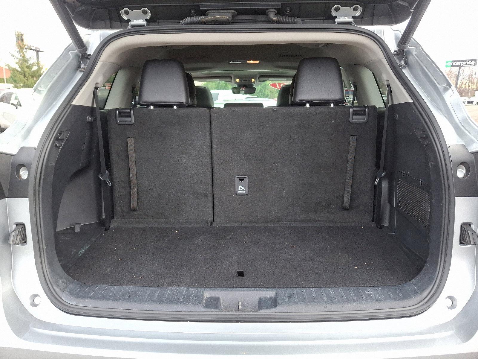 2021 Toyota Highlander Vehicle Photo in Trevose, PA 19053