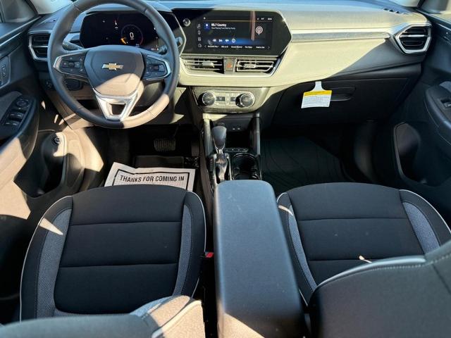 2025 Chevrolet Trailblazer Vehicle Photo in COLUMBIA, MO 65203-3903
