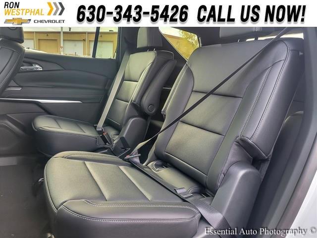 2025 Chevrolet Traverse Vehicle Photo in AURORA, IL 60503-9326