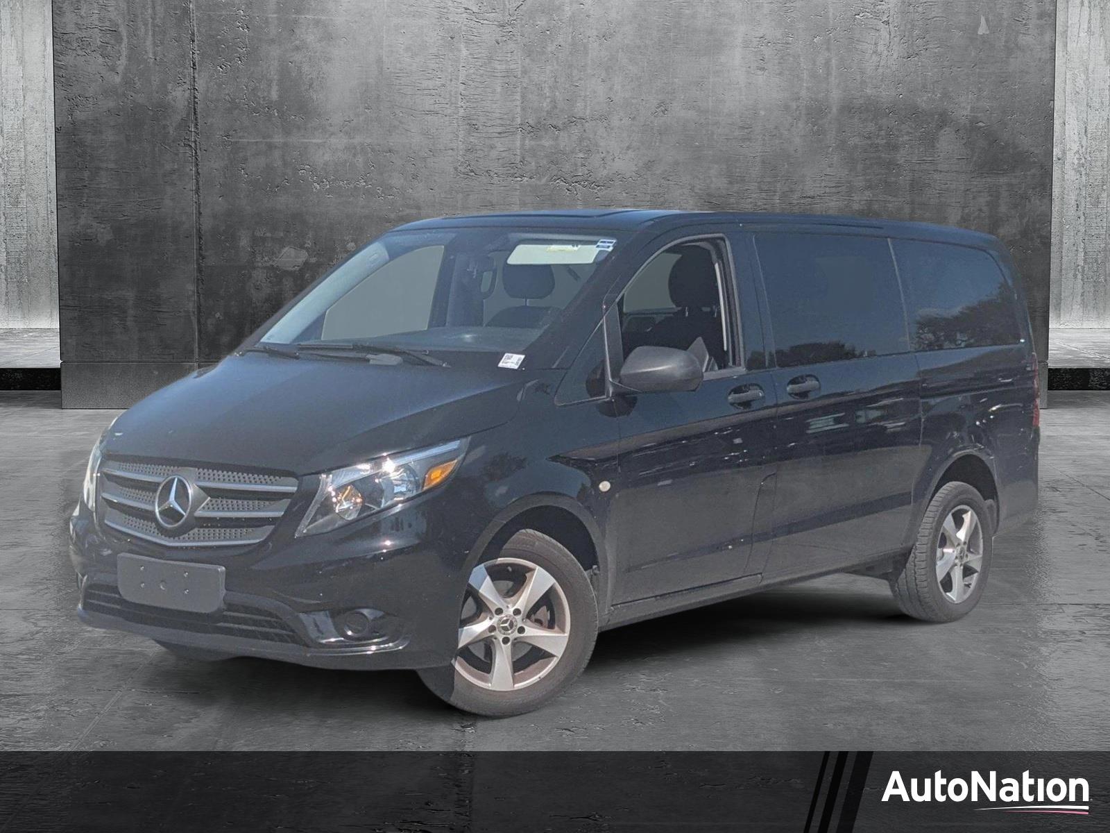 2018 Mercedes-Benz Metris Passenger Van Vehicle Photo in Coconut Creek, FL 33073