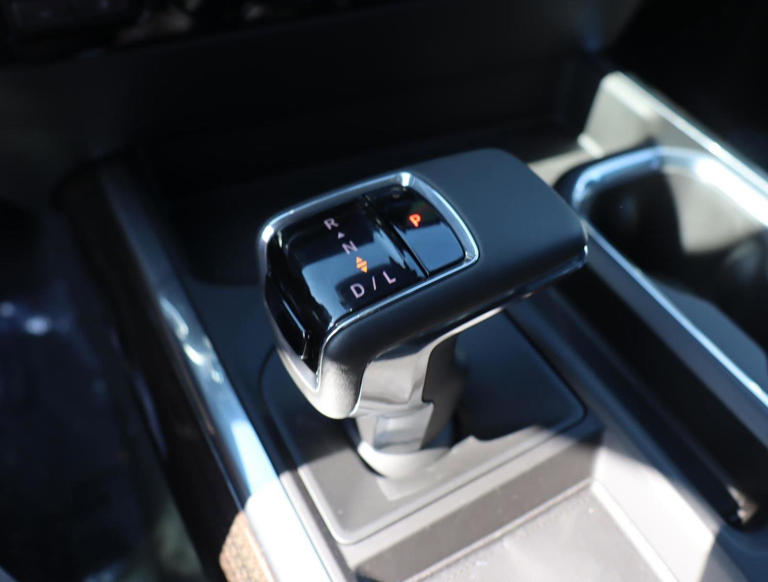 2025 Chevrolet Silverado 1500 Vehicle Photo in LOS ANGELES, CA 90007-3794