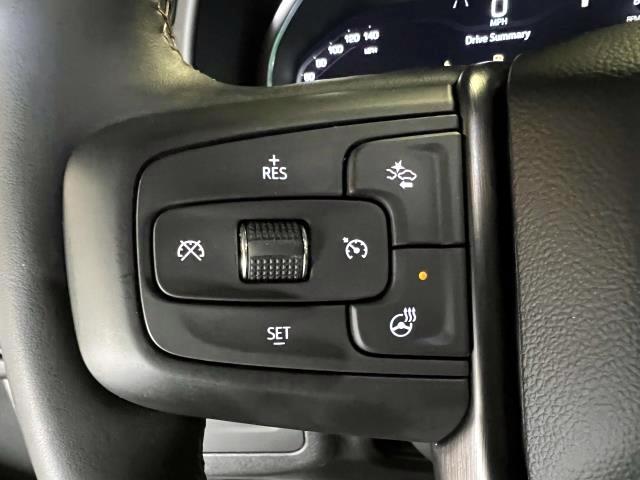2023 GMC Yukon XL Vehicle Photo in Roslyn, NY 11576