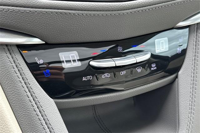 2022 Cadillac XT5 Vehicle Photo in ELK GROVE, CA 95757-8703