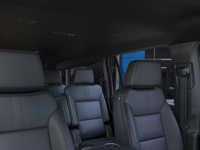 2025 Chevrolet Suburban Vehicle Photo in PEMBROKE PINES, FL 33024-6534