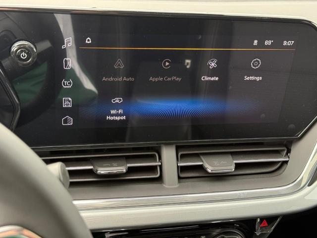 2025 Chevrolet Trax Vehicle Photo in COLUMBIA, MO 65203-3903