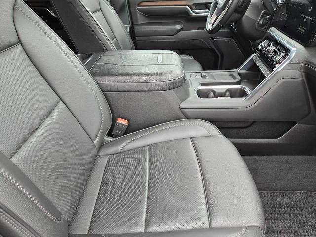 2024 GMC Sierra 2500 HD Vehicle Photo in DENTON, TX 76210-9321