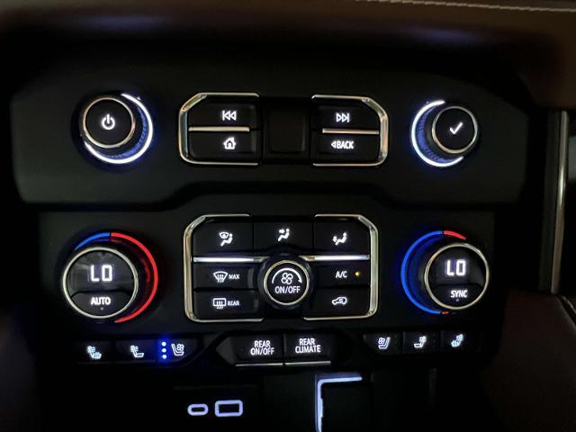 2023 Chevrolet Suburban Vehicle Photo in Roslyn, NY 11576