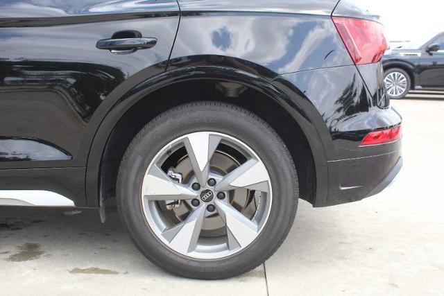 2024 Audi Q5 Vehicle Photo in HOUSTON, TX 77090