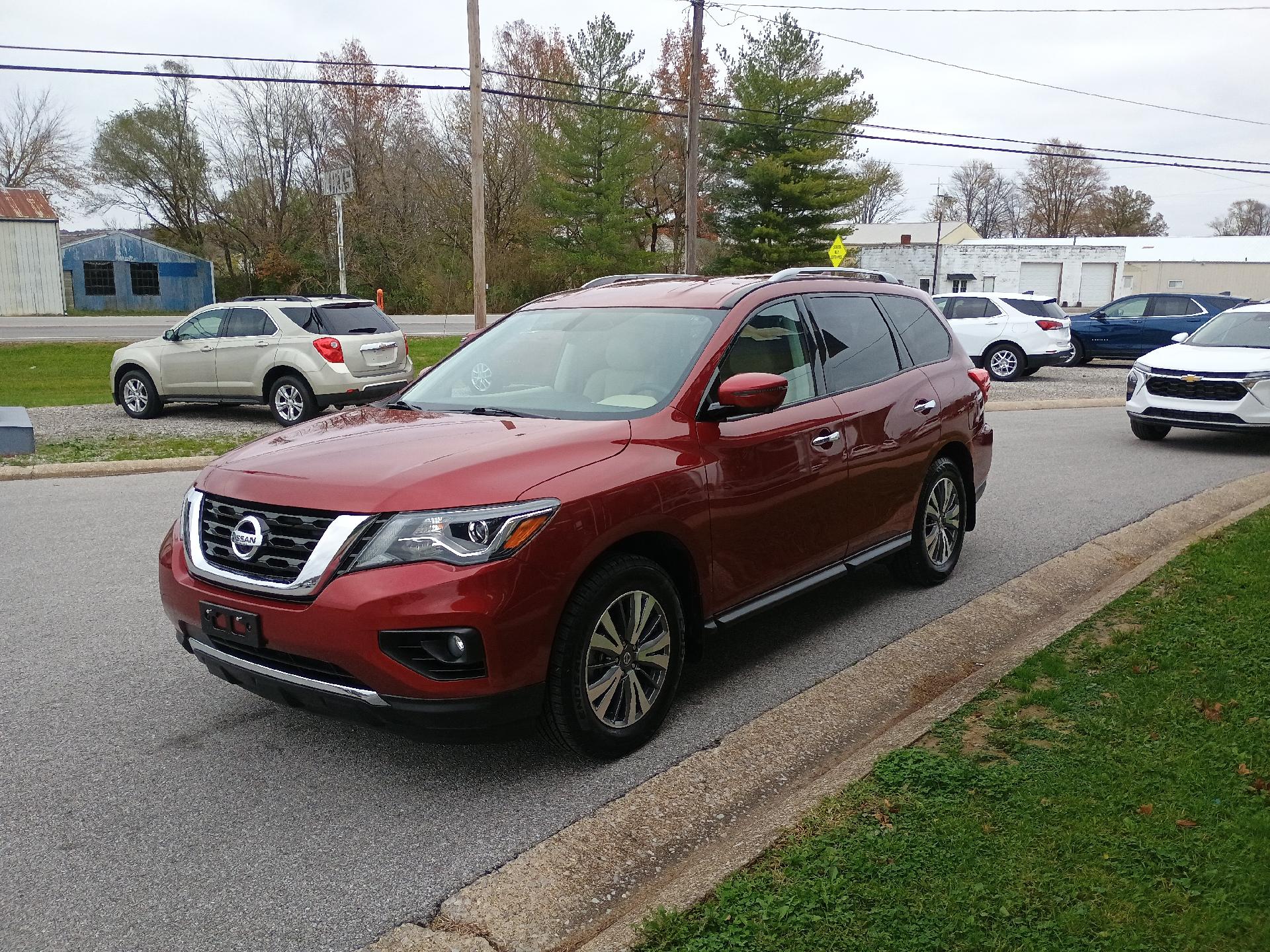 Used 2020 Nissan Pathfinder SL with VIN 5N1DR2CMXLC641608 for sale in Mcleansboro, IL