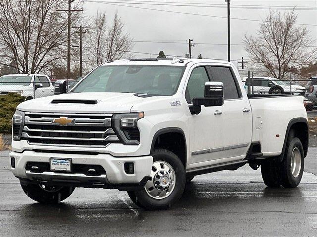 2025 Chevrolet Silverado 3500 HD Vehicle Photo in BEND, OR 97701-5133