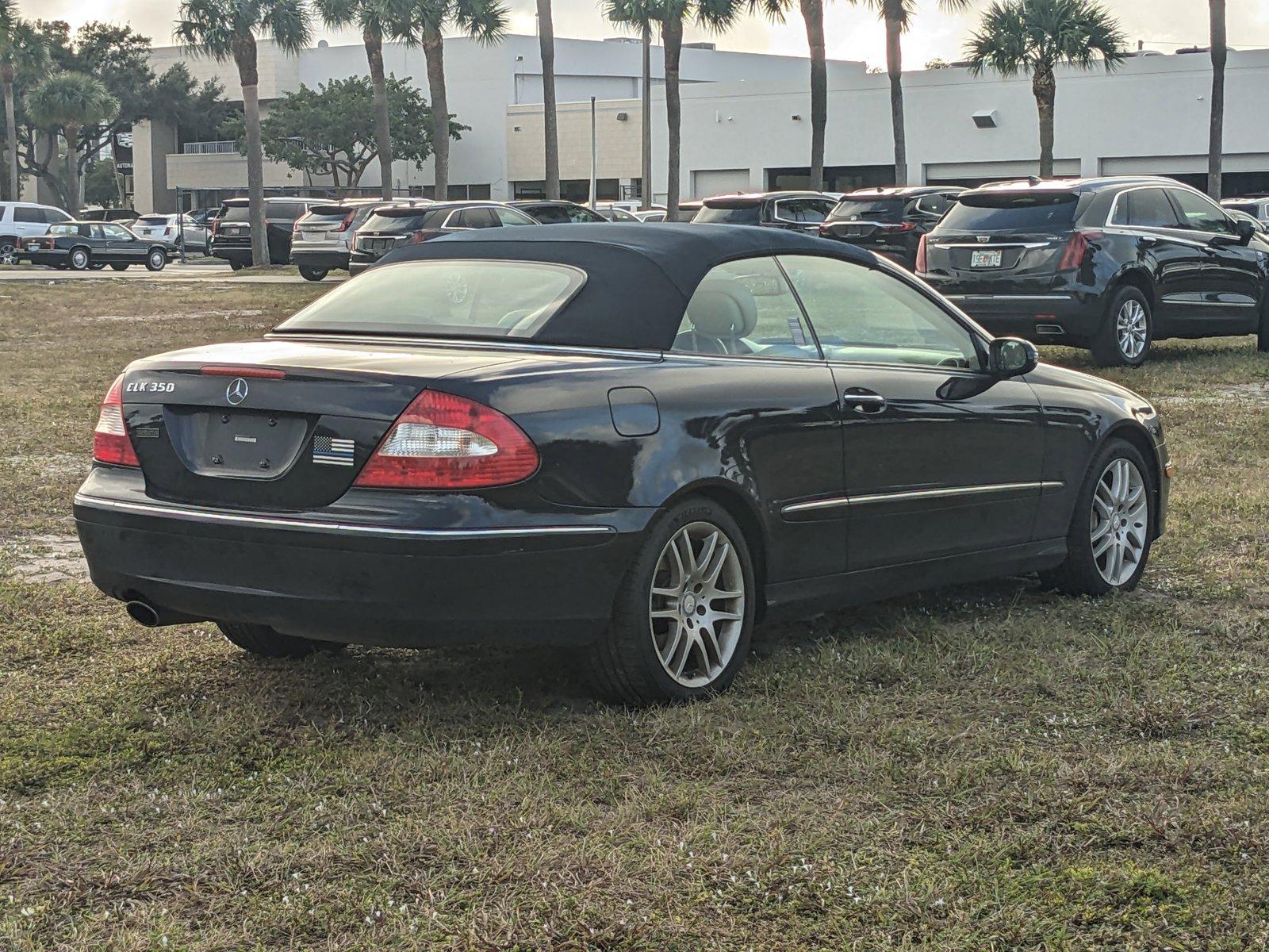 2009 Mercedes-Benz CLK-Class Vehicle Photo in WEST PALM BEACH, FL 33407-3296