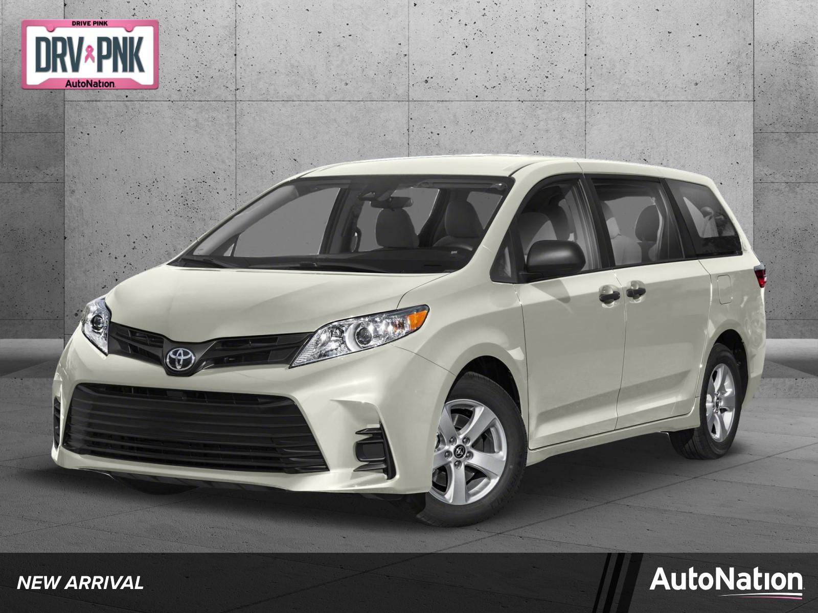 2019 Toyota Sienna Vehicle Photo in Spokane Valley, WA 99212