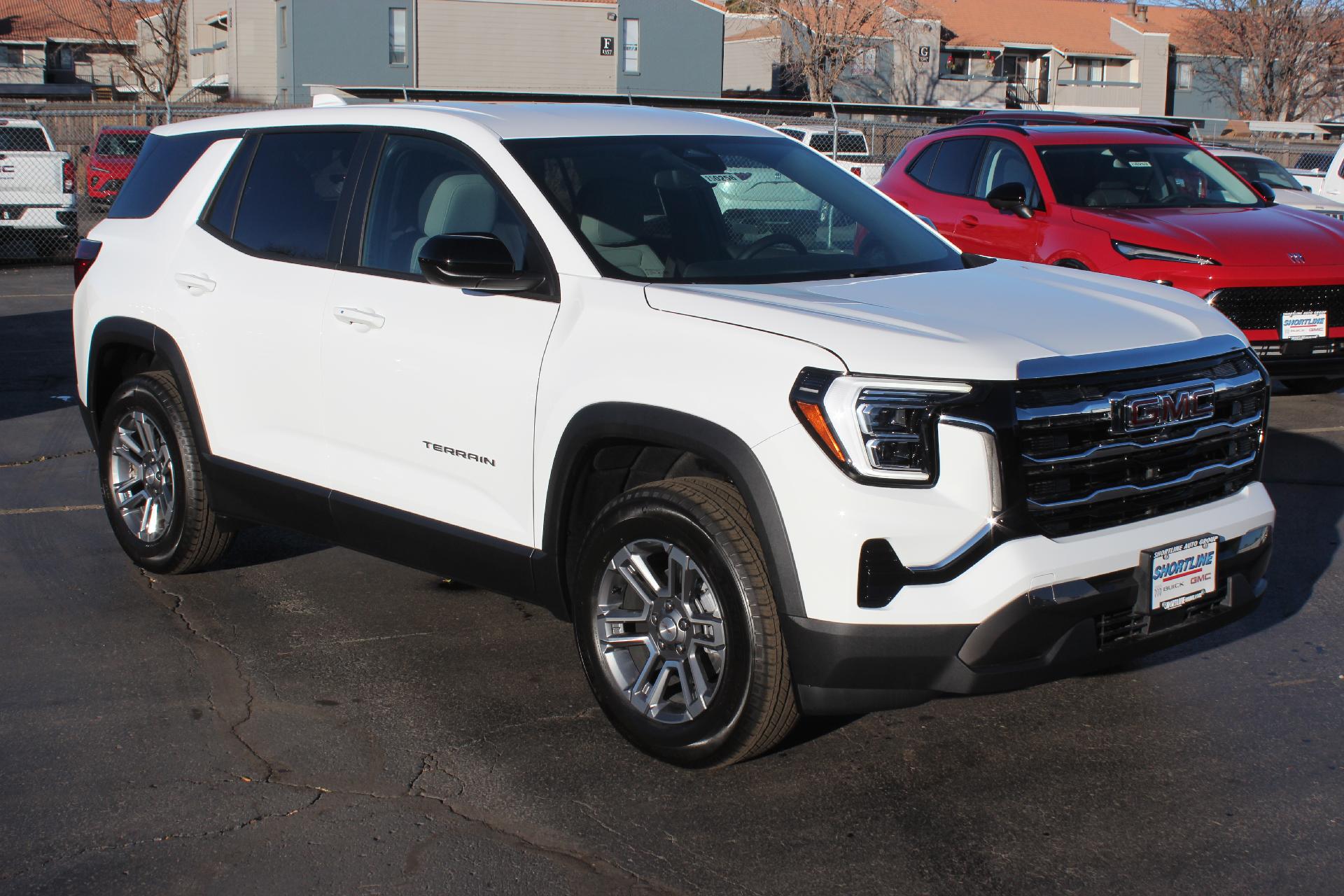 2025 GMC Terrain Vehicle Photo in AURORA, CO 80012-4011