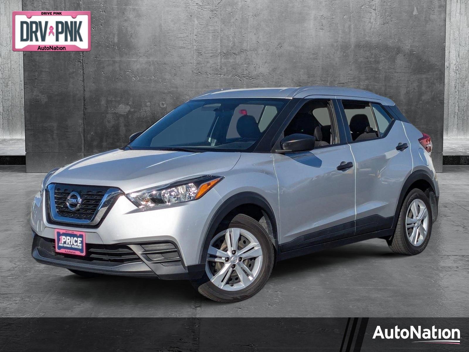 2019 Nissan Kicks Vehicle Photo in VALENCIA, CA 91355-1705