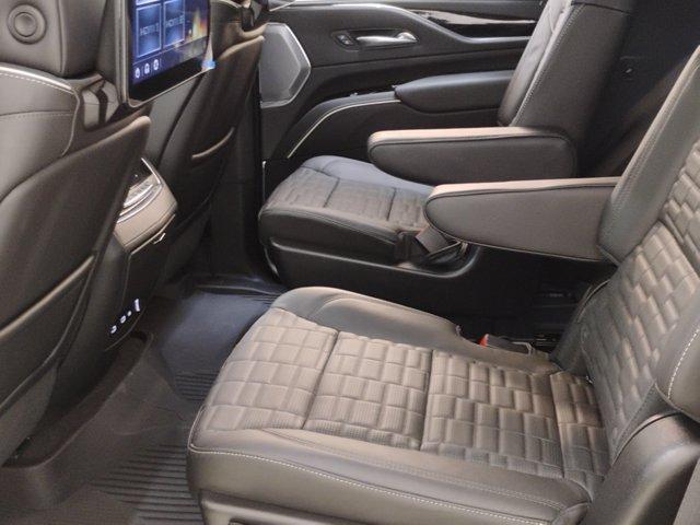 2024 Cadillac Escalade Vehicle Photo in PINEVILLE, NC 28134-8495