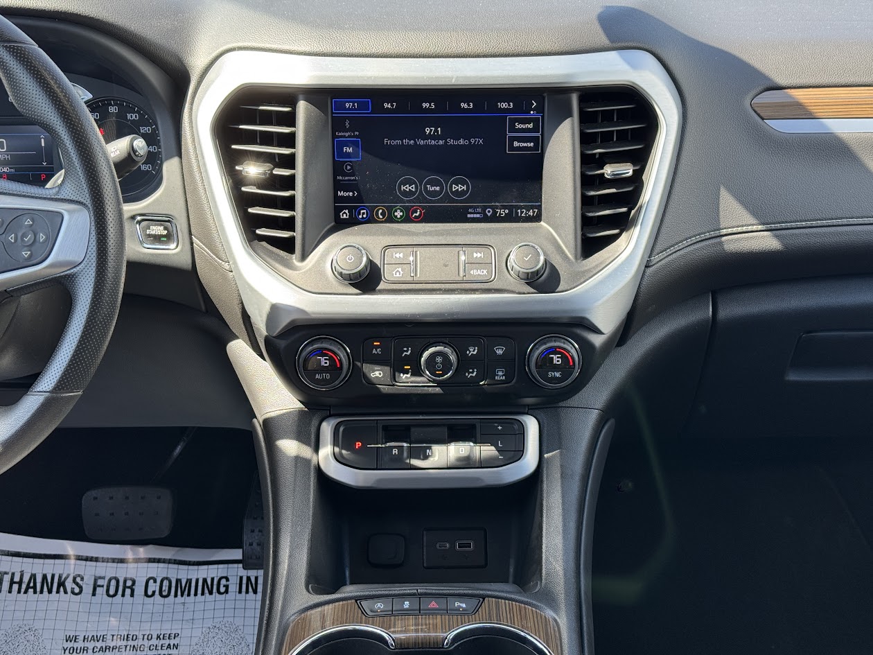 2023 GMC Acadia Vehicle Photo in BOONVILLE, IN 47601-9633