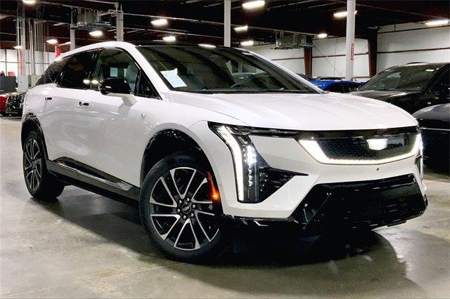 2025 Cadillac OPTIQ Vehicle Photo in KANSAS CITY, MO 64114-4545